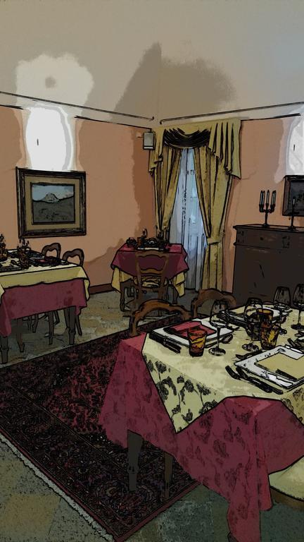 Hotel Palazzo Di Mezzo Carrù Kültér fotó